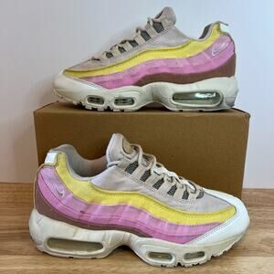 Nike Air Max 95 'Plant Color
Collection' Wmns Size 8.5 - CD7142-700